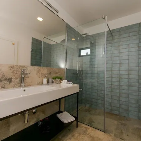 Ferienhaus Mit Privatpool Fur 8 Personen Ca 290 Qm In Primosten, Dalmatien Norddalmatien Nyaraló *