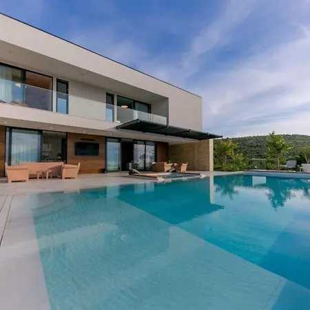 Nyaraló Ferienhaus Mit Privatpool Fur 8 Personen Ca 290 Qm In Primosten, Dalmatien Norddalmatien *
